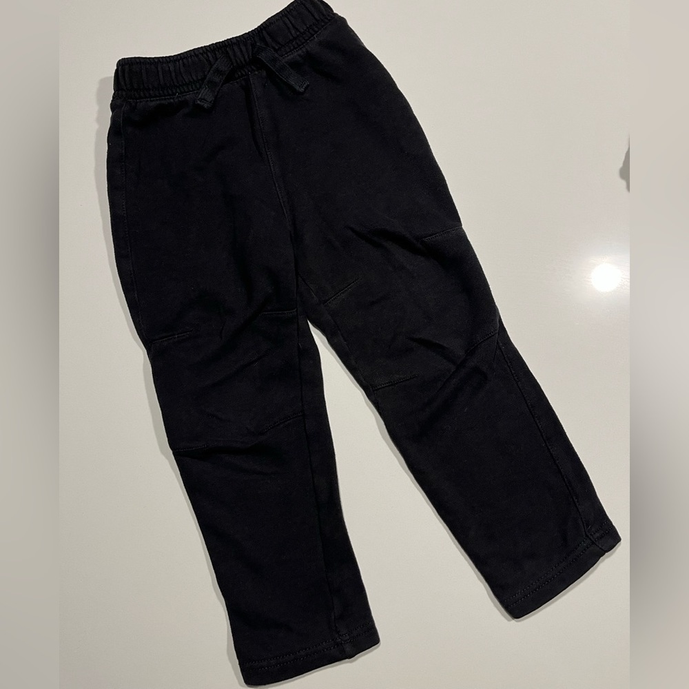 Children’s place black elastic waist sweatpants boys size 3T